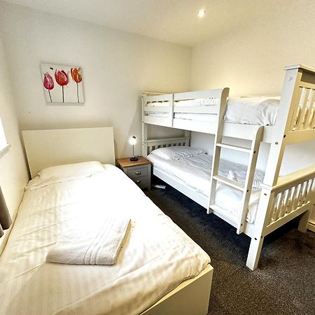 Maisy Lodge - Two Bed Lux Flat - Parking, Netflix, Wifi - Close To Blenheim Palace & Oxford - F2 Kidlington Luaran gambar