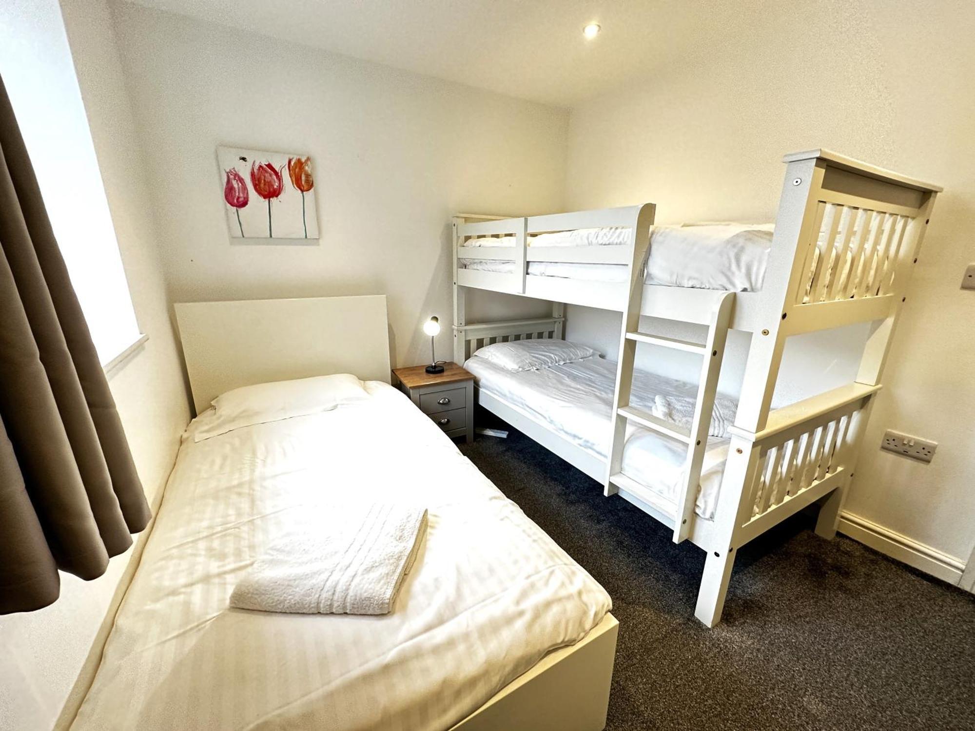 Maisy Lodge - Two Bed Lux Flat - Parking, Netflix, Wifi - Close To Blenheim Palace & Oxford - F2 Kidlington Luaran gambar