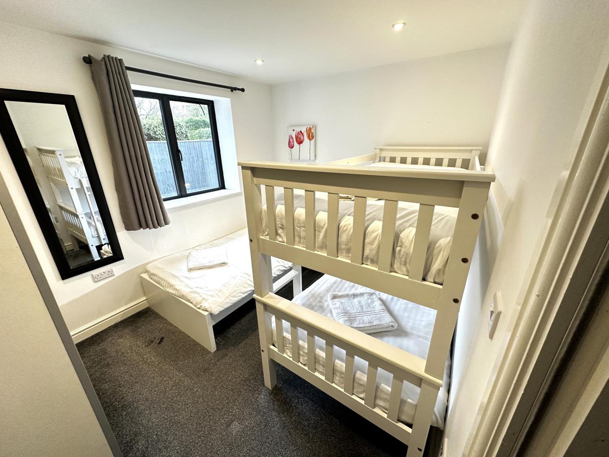 Maisy Lodge - Two Bed Lux Flat - Parking, Netflix, Wifi - Close To Blenheim Palace & Oxford - F2 Kidlington Luaran gambar